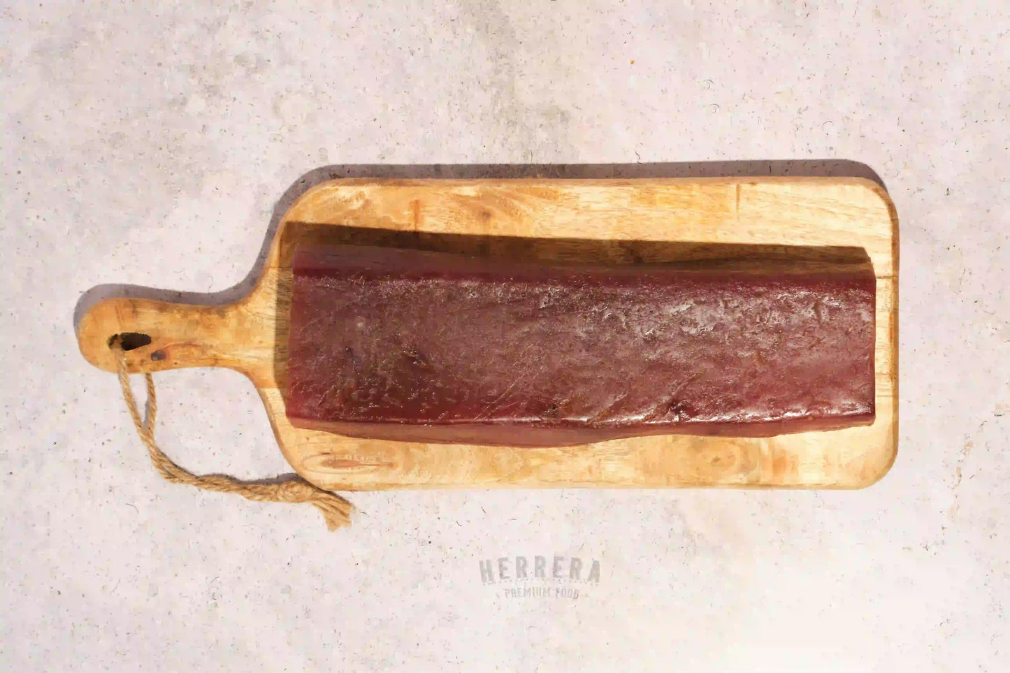 Lonchas de Atún Secado: Sabor Mediterráneo.