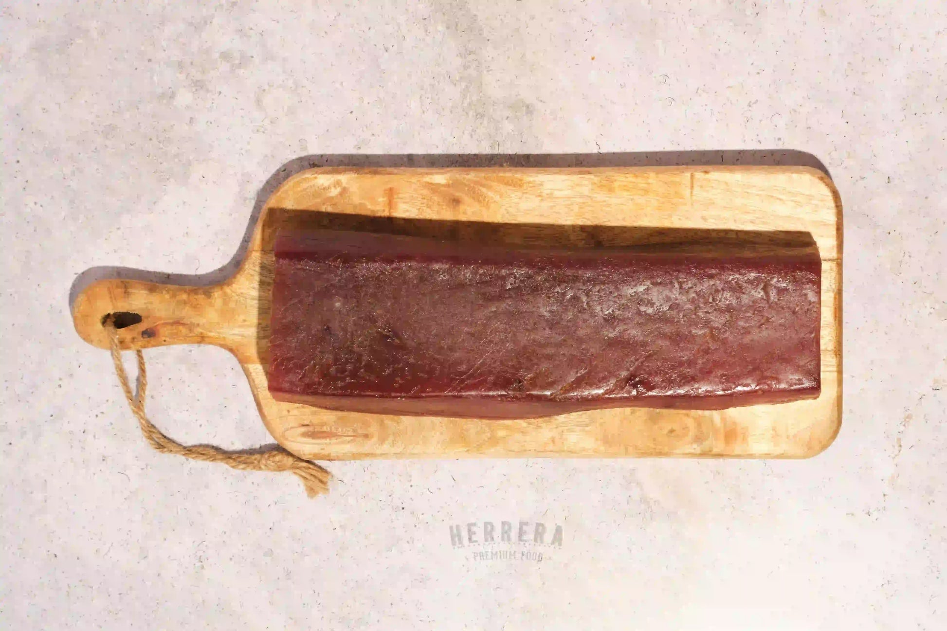 Lonchas de Atún Secado: Sabor Mediterráneo.