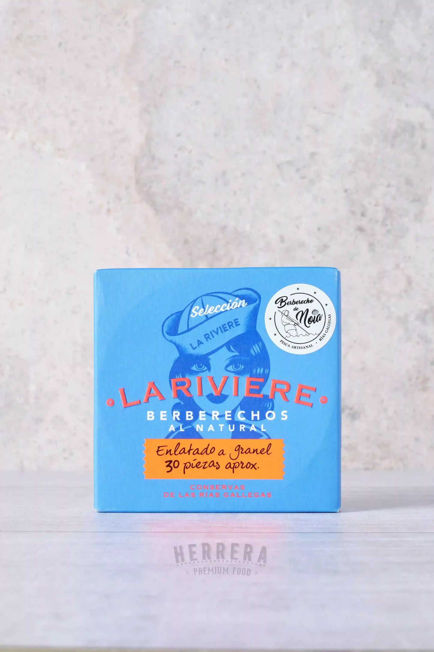 Sabor Auténtico: Berberechos al Natural.