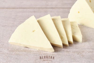 Sabor Puro de la Región de Burgos: Queso Fresco Tradicional.