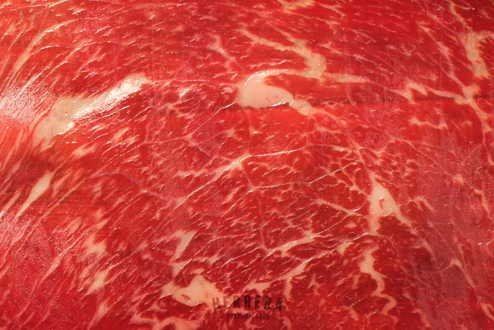 Textura fundente: Cecina de raza Wagyu.