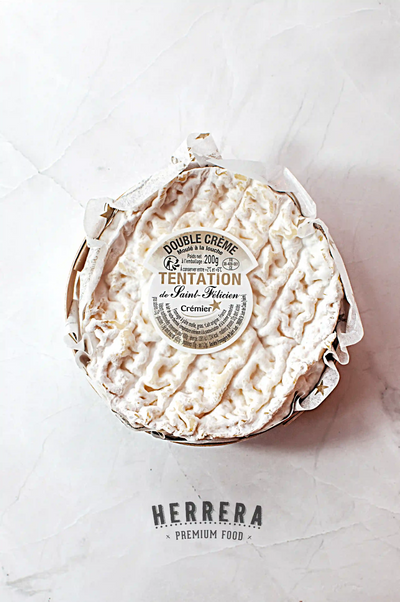 Delicioso queso francés Doble Crema Saint Felicien.