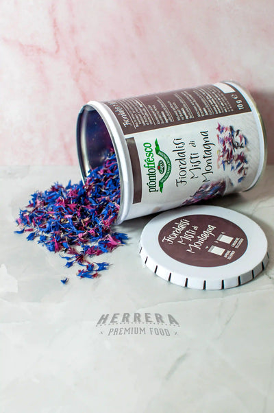 Eleva tus platos con pétalos de flores vibrantes.