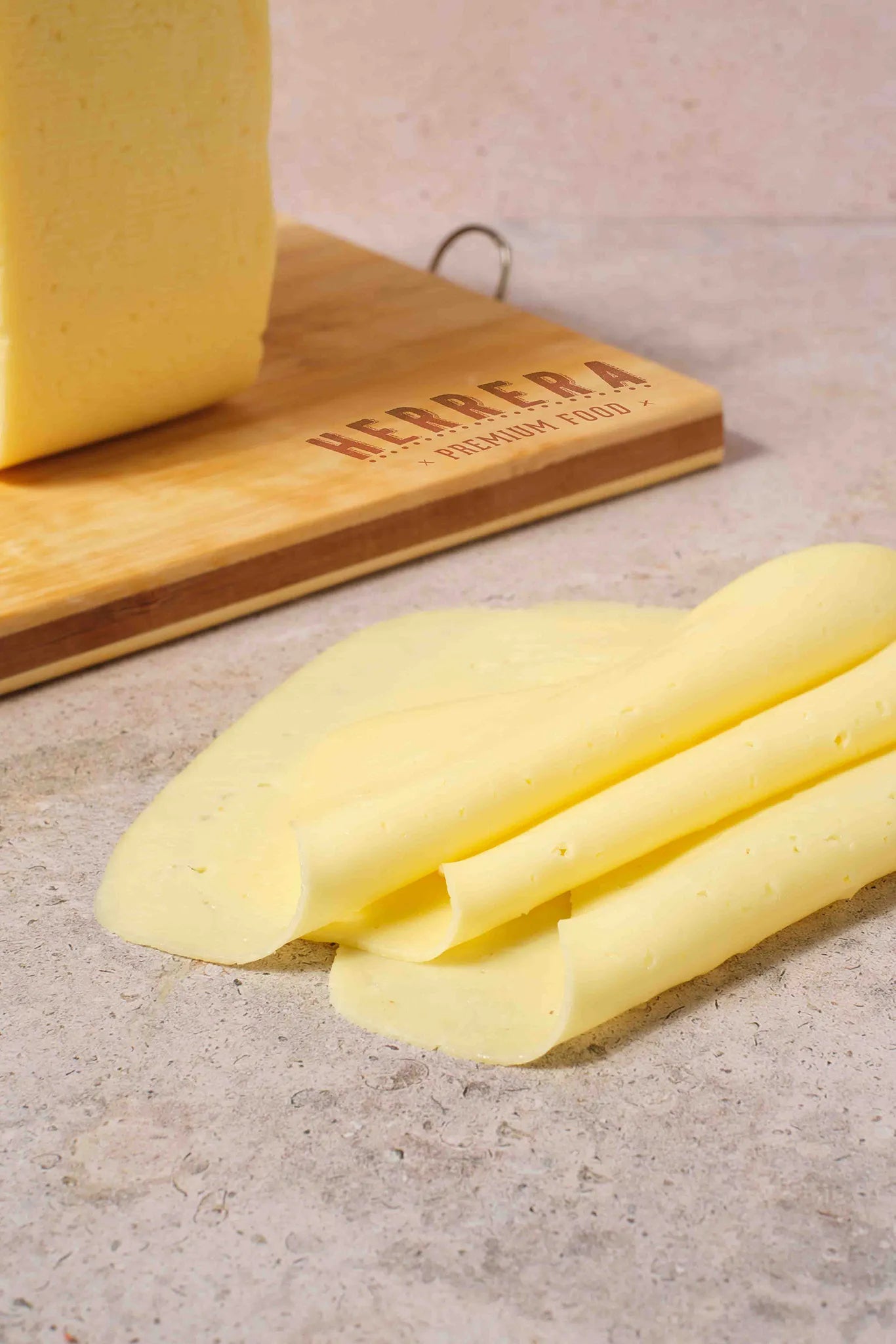 Experiencia Gourmet con Queso Gouda de Calidad