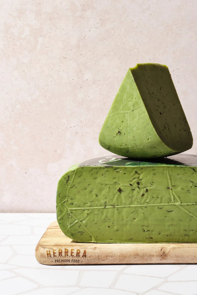 Gouda Pesto: Un Encuentro de Tradición e Innovación