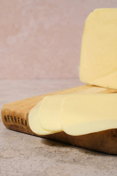 Queso Havarti en Lonchas: Delicadeza de los Países Bajos