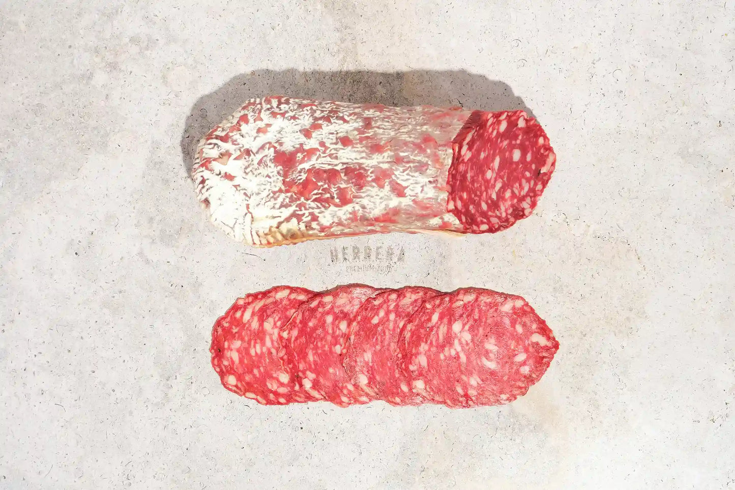 Salchichón con Pimienta Negra de HerreraFood: Un placer gourmet