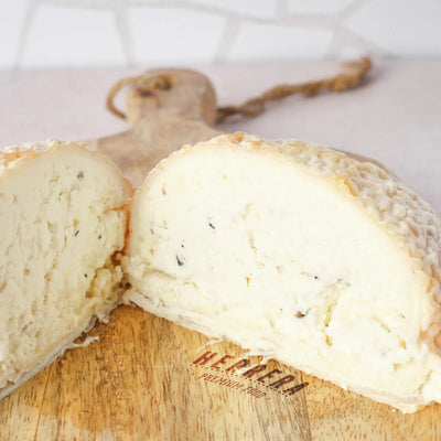 Queso Granizo: Delicia de Trufa y Cabra