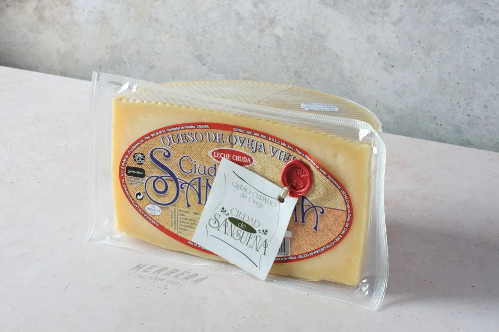 Medio Queso Sansueña: Sabor Auténtico y Textura Cremosa