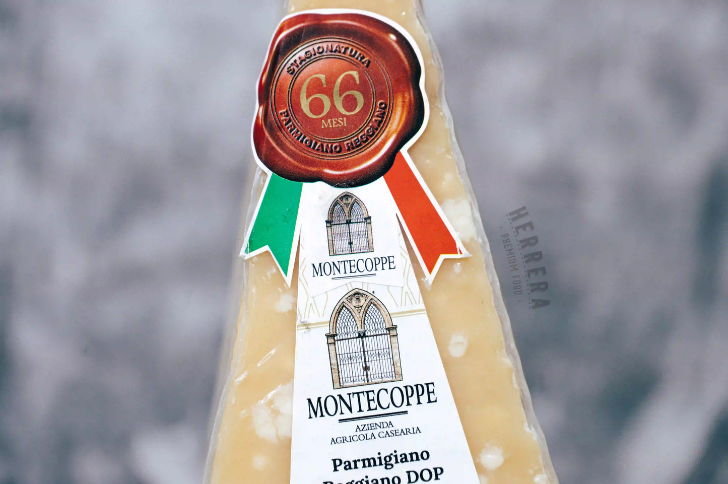 Queso italiano curado 66 meses Parmigiano Reggiano Montecoppe