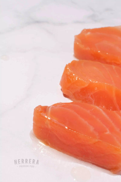 Lomitos de Salmón: Sumérgete en el Sabor.