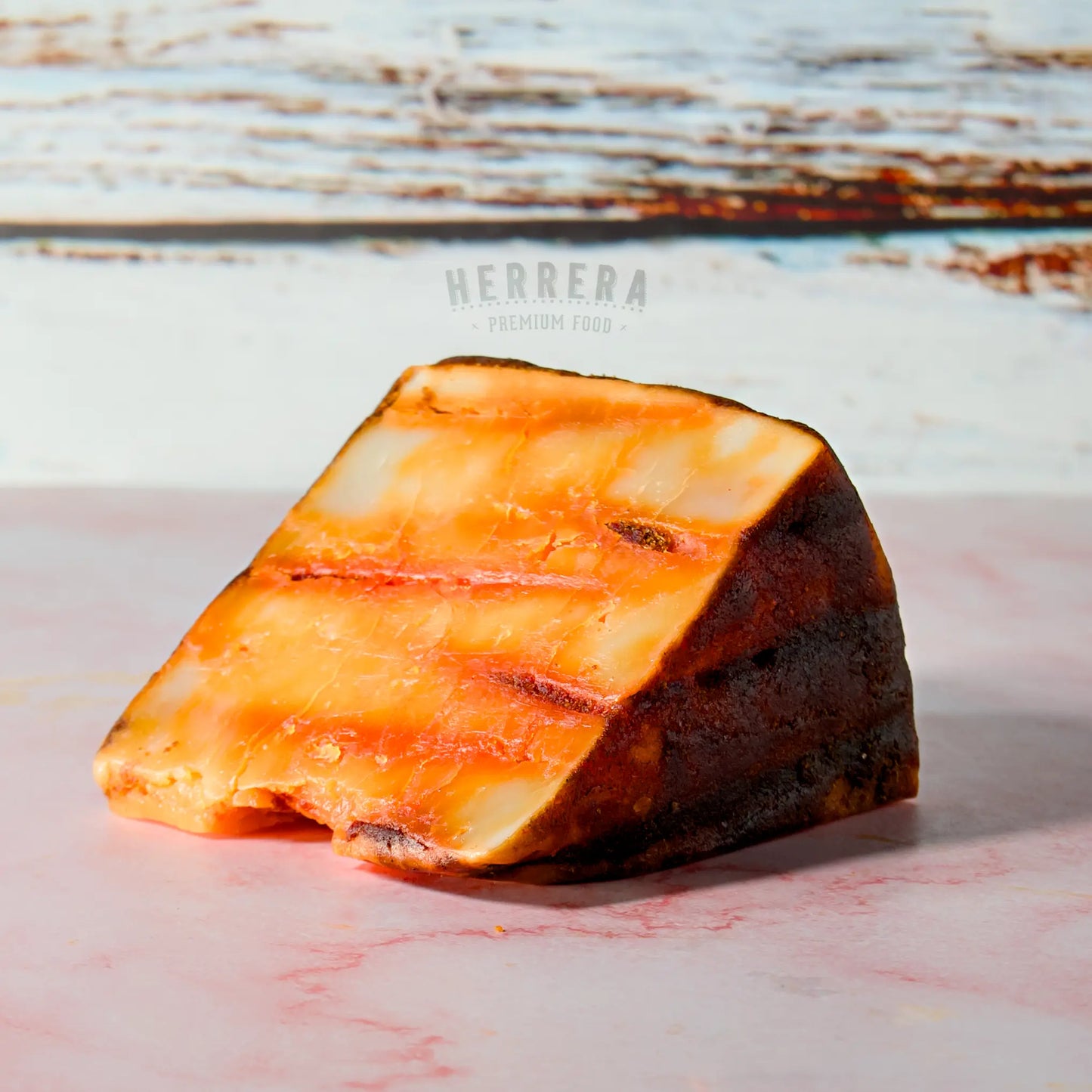 Queso de Cabra Curado con Pimentón Picante