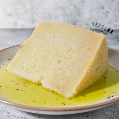 Queso Curado en Aceite César