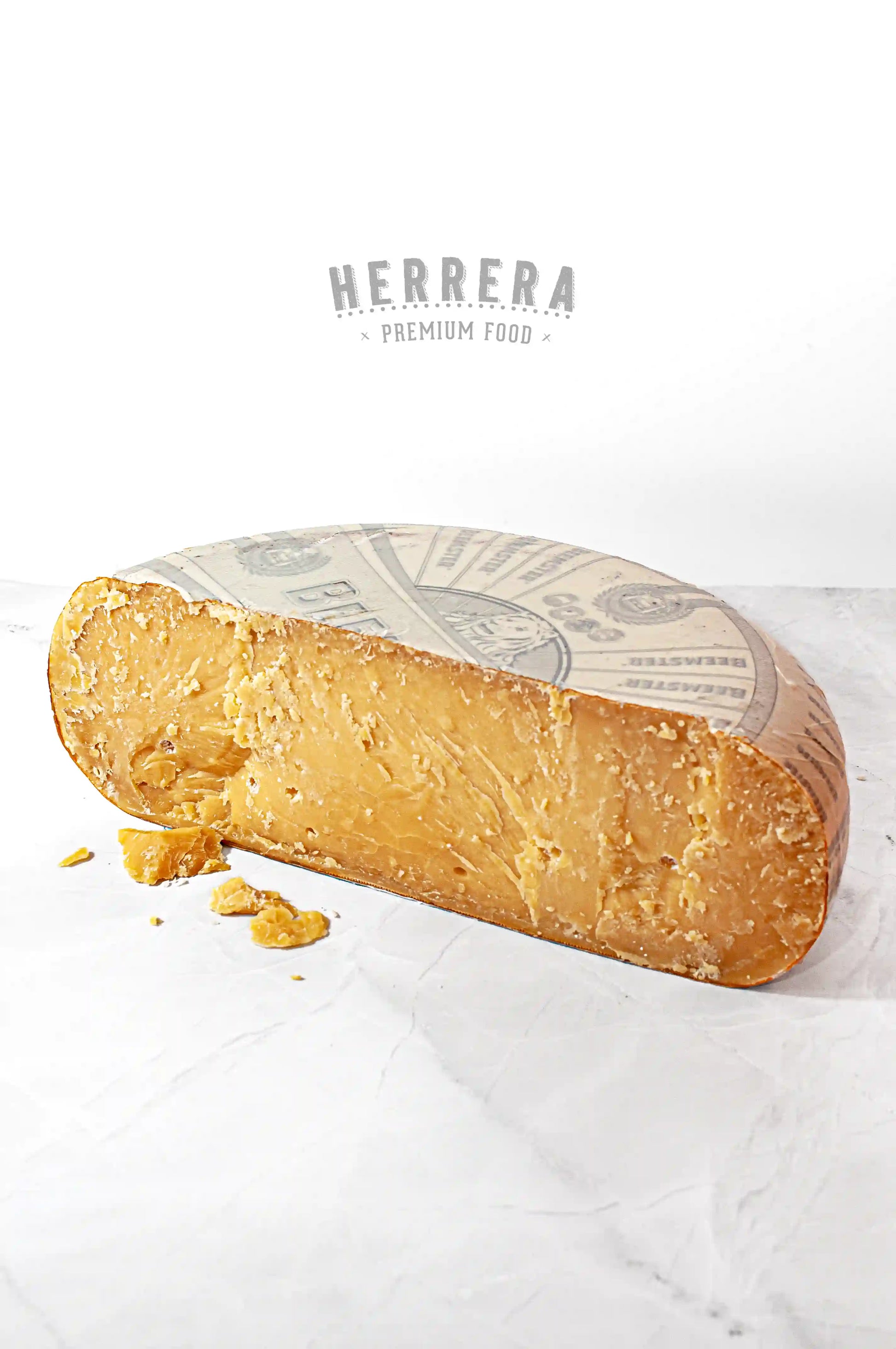 Queso Gouda Beemsteer curado, sabor intenso.