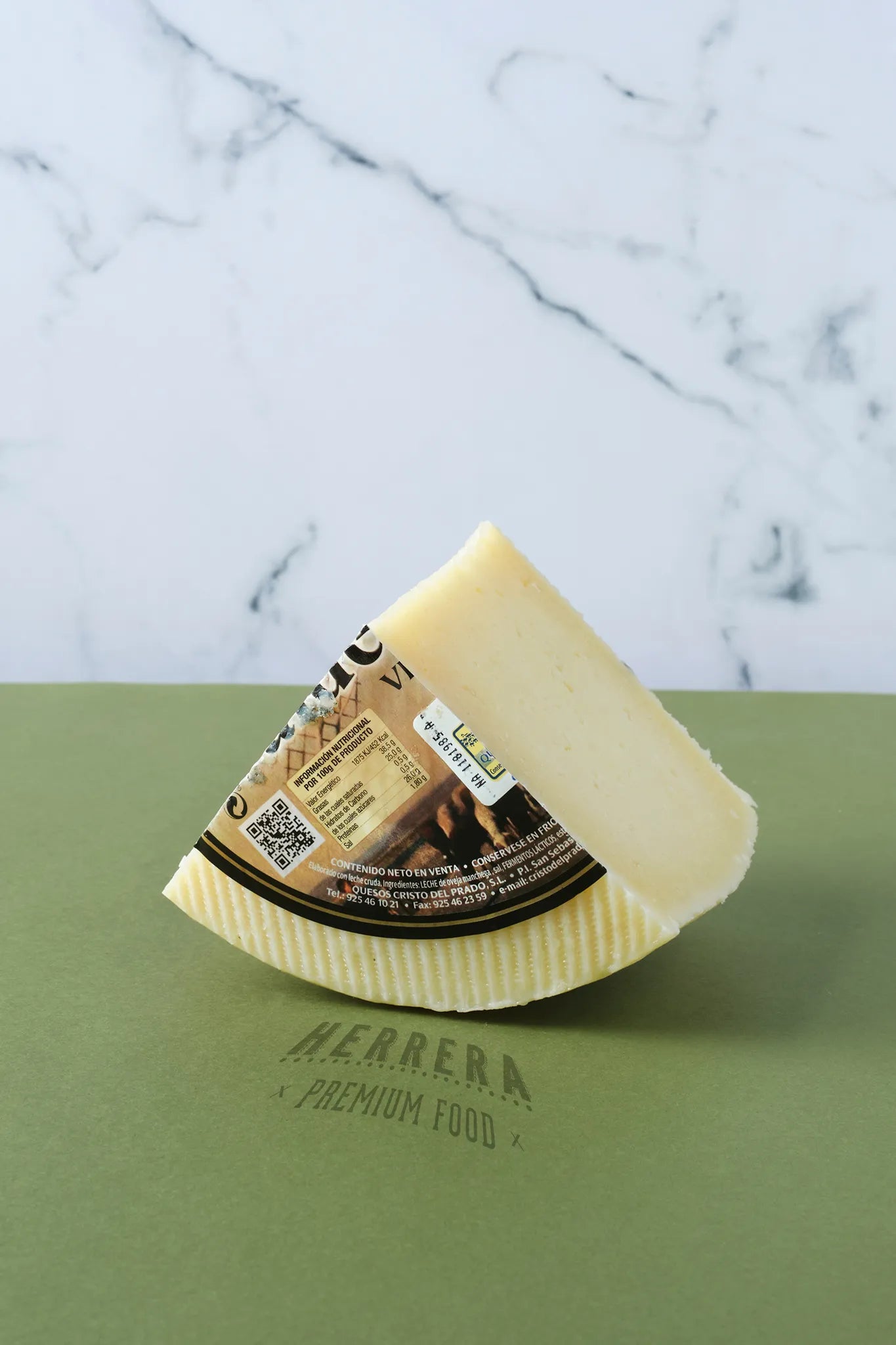 Sabor y Autenticidad: Queso Valdehierro Manchego.