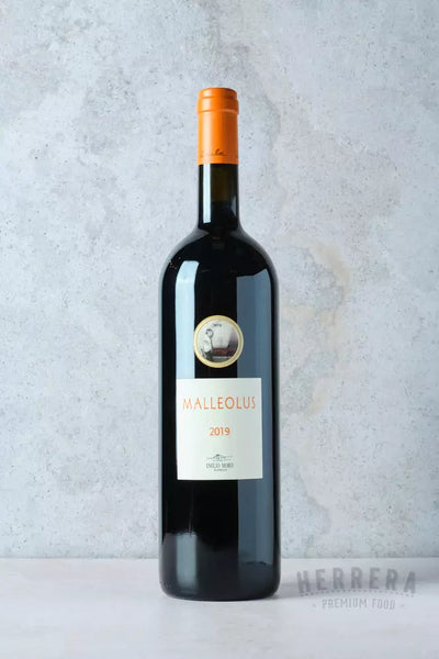 Siente la grandeza de MALLEOLUS DE VALDERRAMIRO, un vino tinto cautivador que te transportará a la esencia de la Ribera del Duero.
