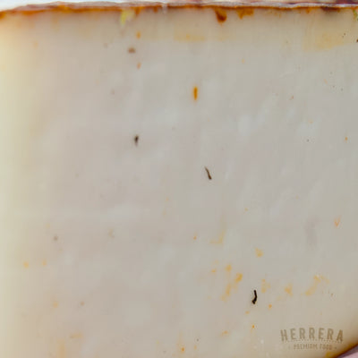 Queso Semicurado Majorero Canario con Pimentón