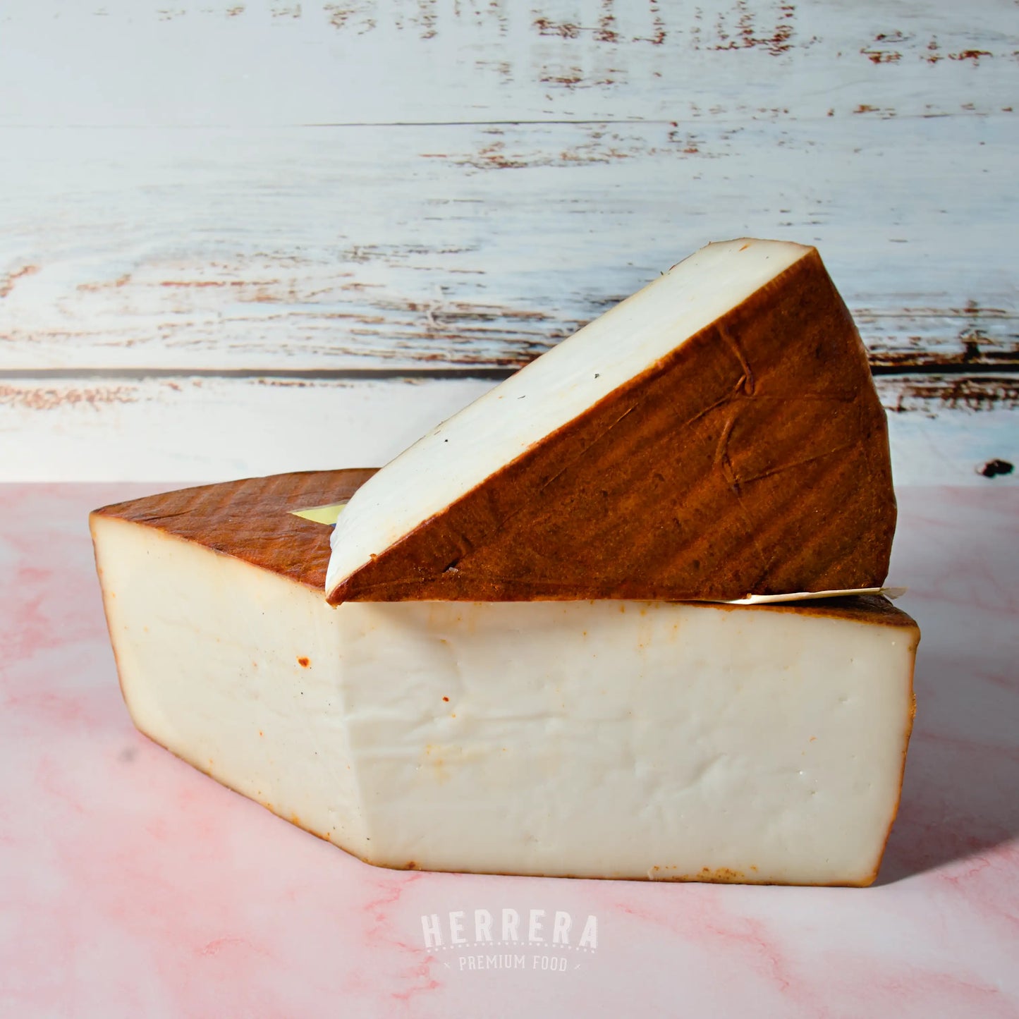 Queso Semicurado Majorero Canario con Pimentón