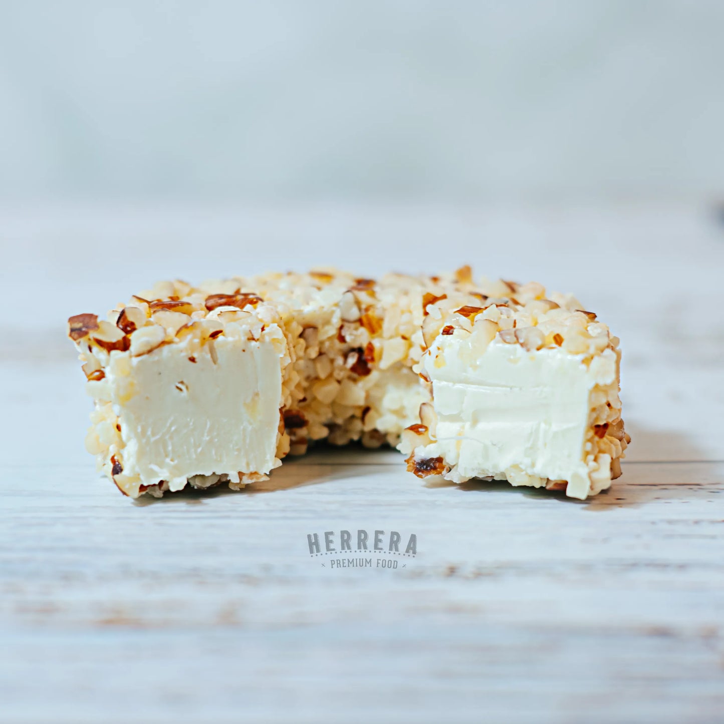 Queso Crema Piña y Almendra